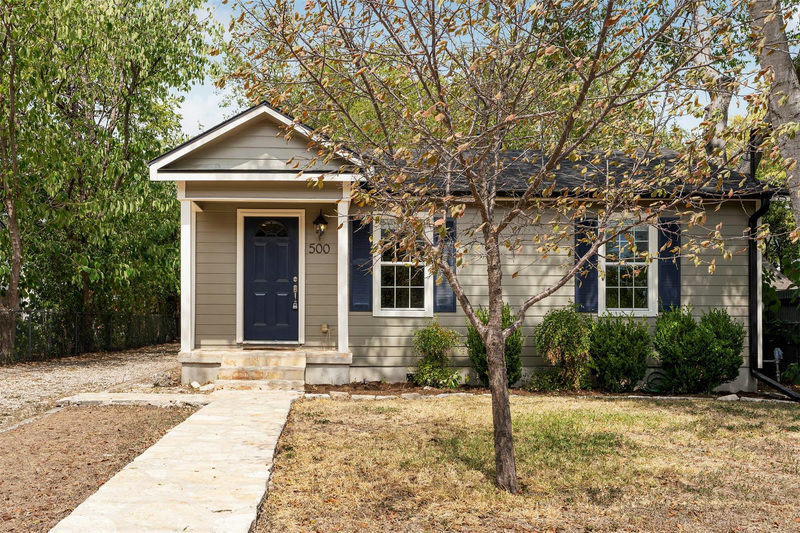 500 Denson Dr — exterior