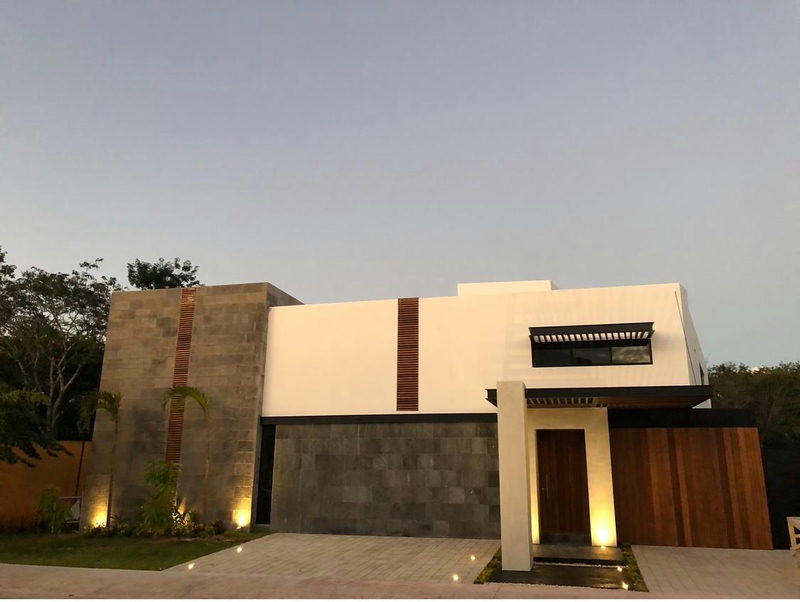 #15 Venados St — exterior