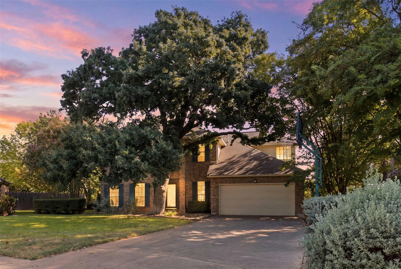 1221 Thistle Trl — exterior