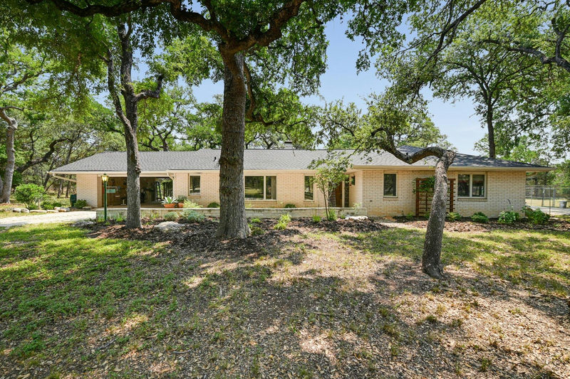 501 Carney Ln Ln — exterior