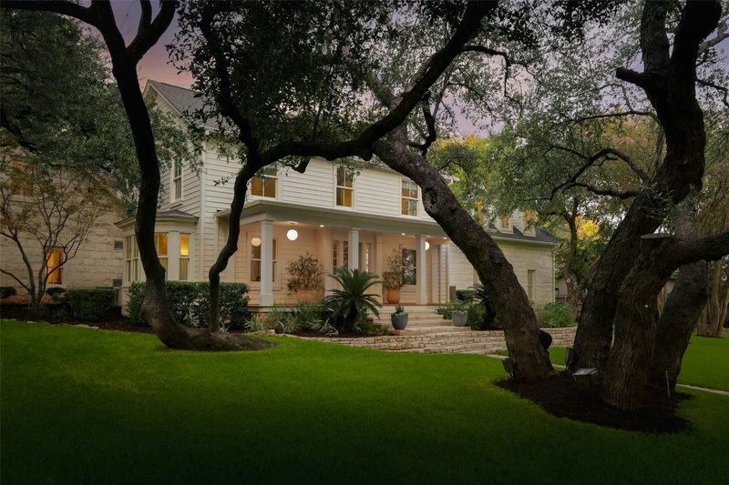 2308 Bridle Path — exterior