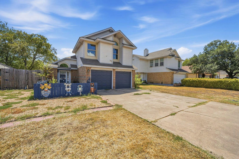 1315 E Logan St — exterior