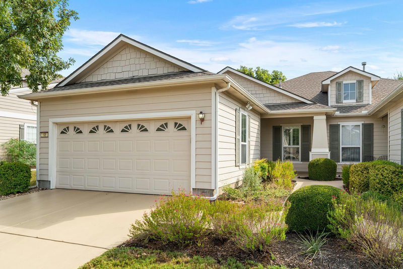 105 Nassau Cir — exterior