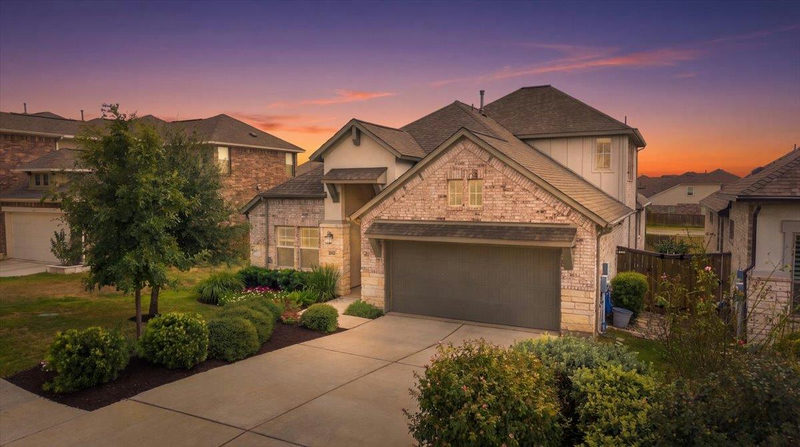 2020 Palmera Ridge Blvd — exterior
