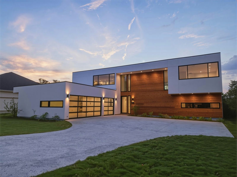 121 Clubhouse Dr — exterior