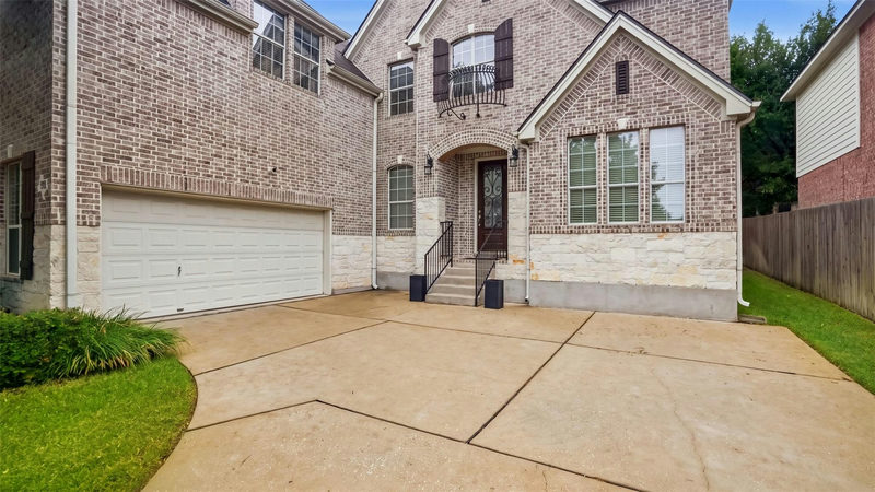 15525 Echo Hills Dr — exterior