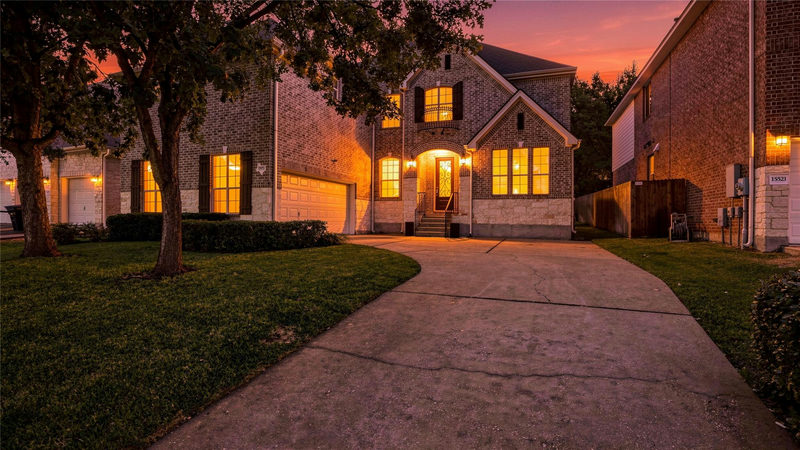 15525 Echo Hills Dr — exterior