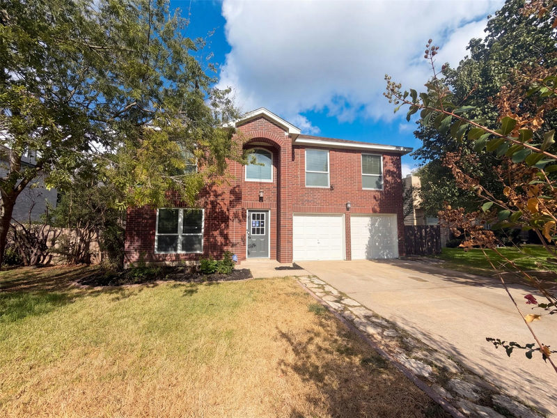 1722 Woods Blvd — exterior