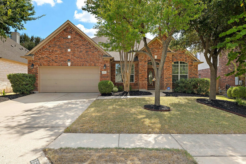 15901 Royal Ashdown Dr — exterior