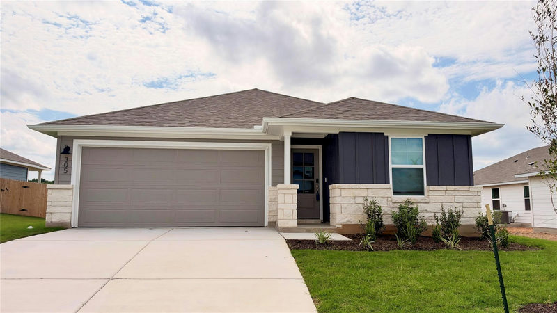 305 Wheel Horse Rd — exterior