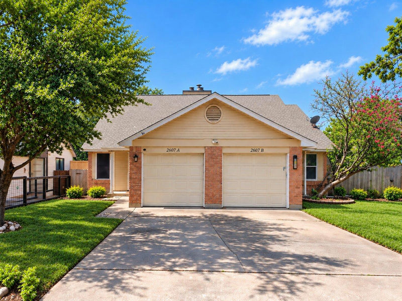 2607 Garrettson Dr #B — exterior