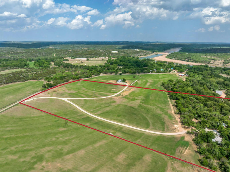 1111 Cimarron Ranch Rd — exterior