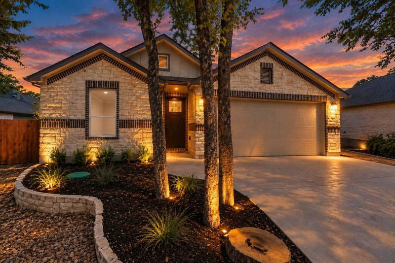 181 Augusta Dr — exterior
