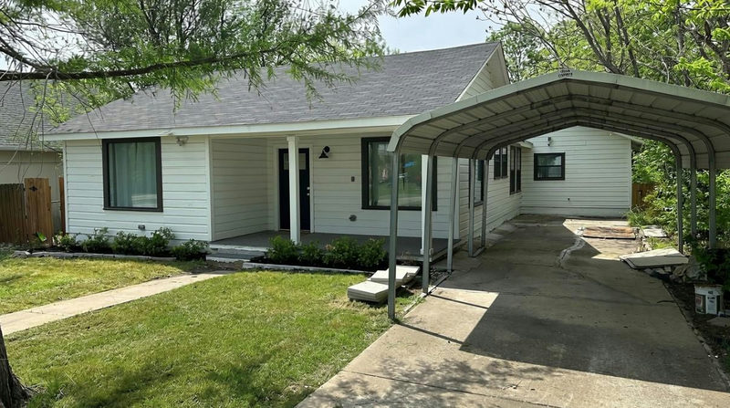 403 Lizzie St — exterior
