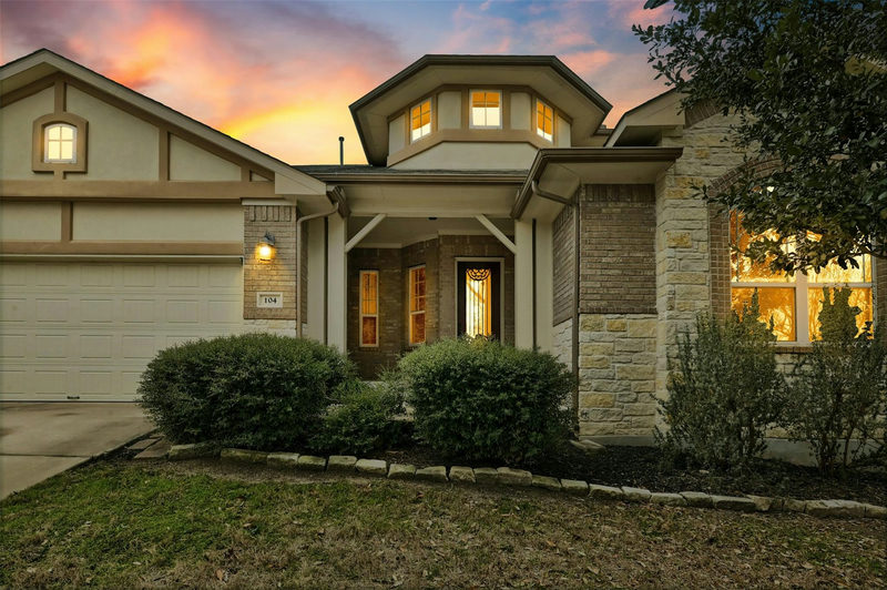 104 Turvey Cv — exterior
