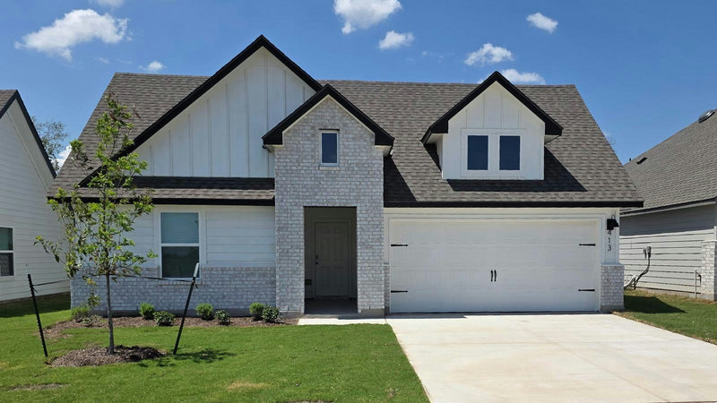 413 Hector Loop — exterior