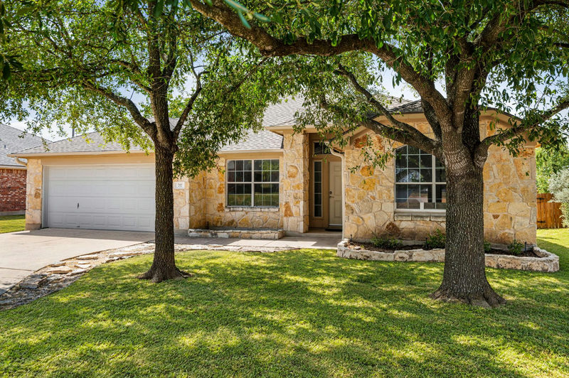 717 Windsor Castle Dr — exterior