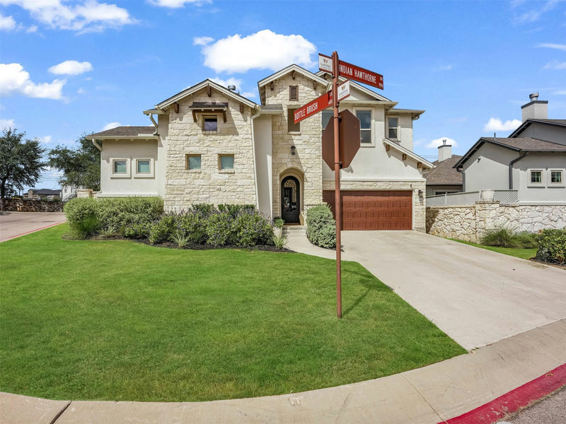 960 Indian Hawthorne Dr #V — exterior