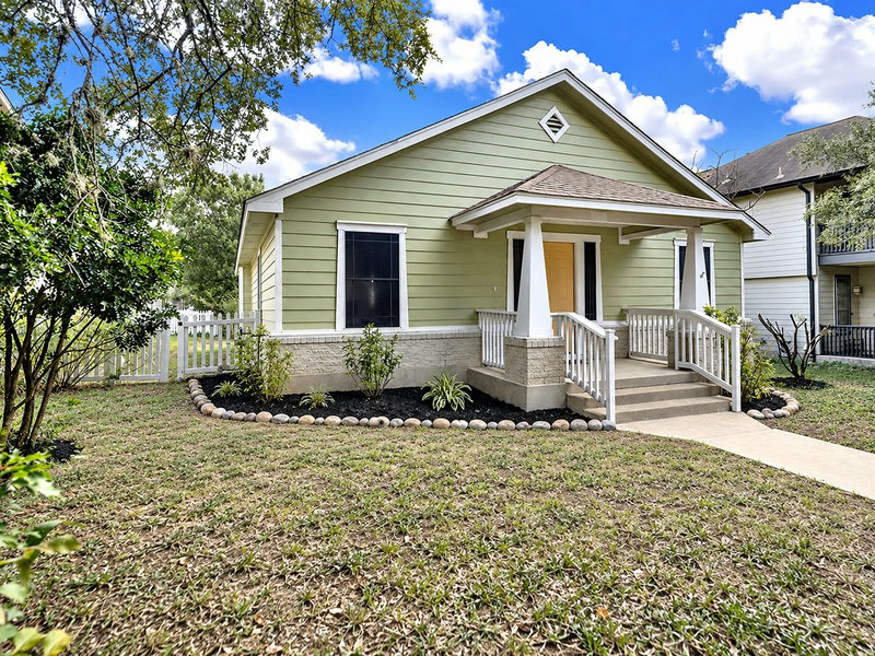 4225 Mather — exterior