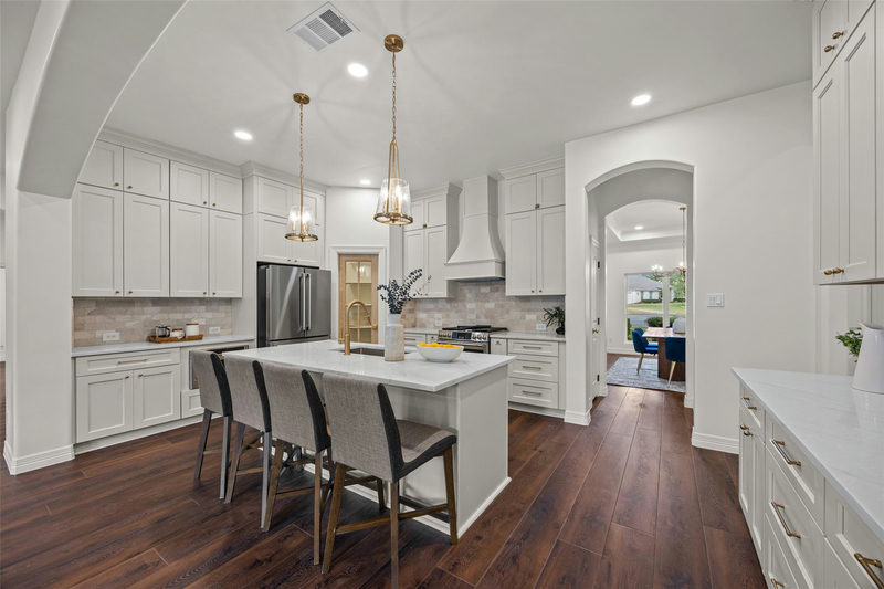 2909 Cavern Mist Ln