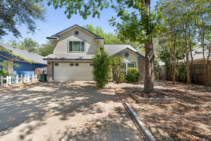 12319 Yarmont Way — exterior