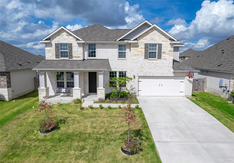 311 Bear Oak St — exterior