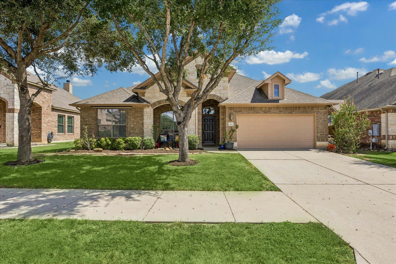 2163 Garlic Creek Dr — exterior