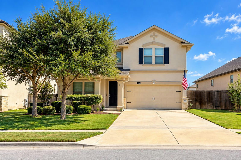 208 Tailwind Dr — exterior