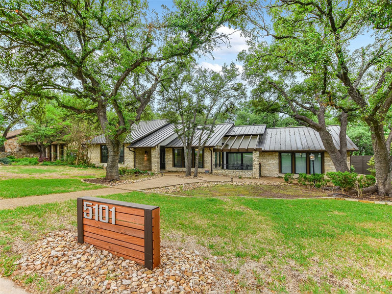 5101 Rain Creek Pkwy — exterior
