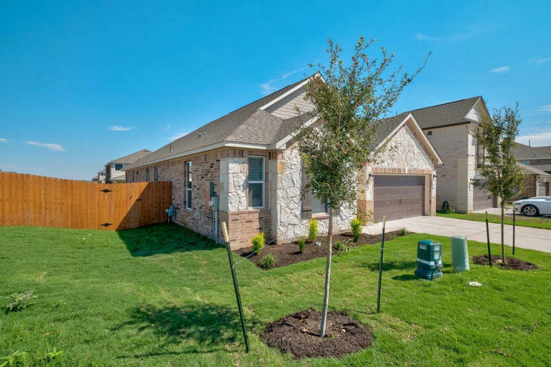 3745 Campora Ln — exterior