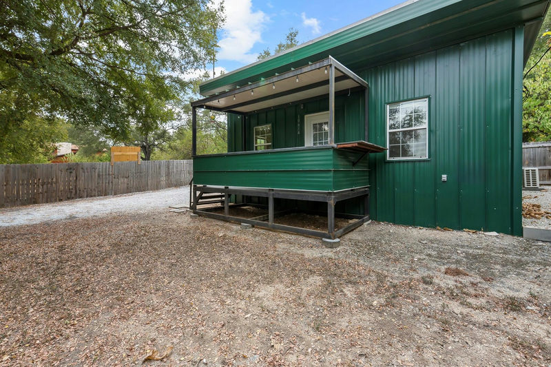 10614 Sunny Ln — exterior