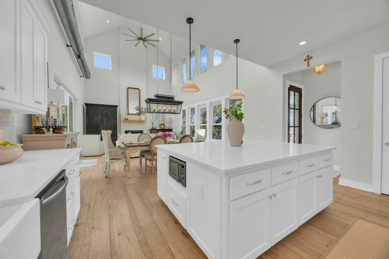501 Alva Dr — exterior
