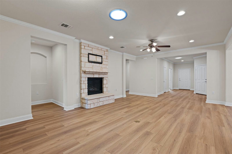 509 Davis Mountain Cir — exterior