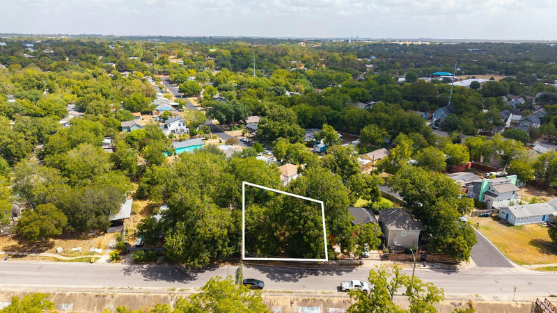 4910 Sara Dr — exterior