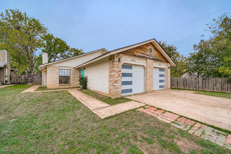 414 Cypress Ln — exterior