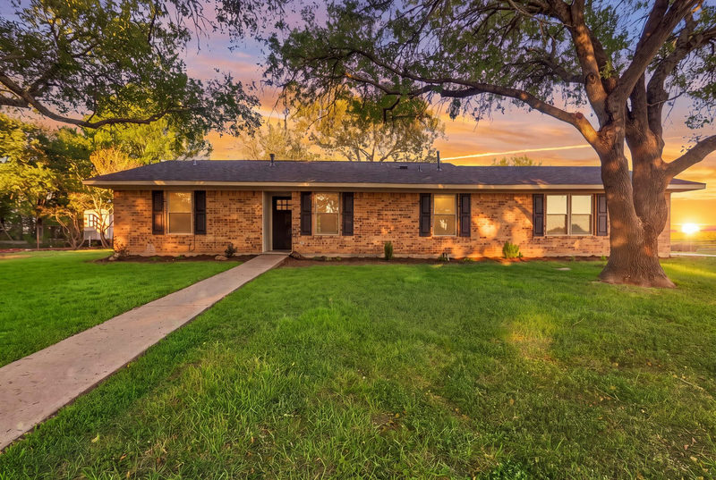 1714 Twin Island Dr — exterior