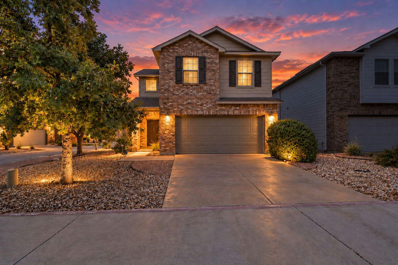 2304 Sentiero Walk — exterior