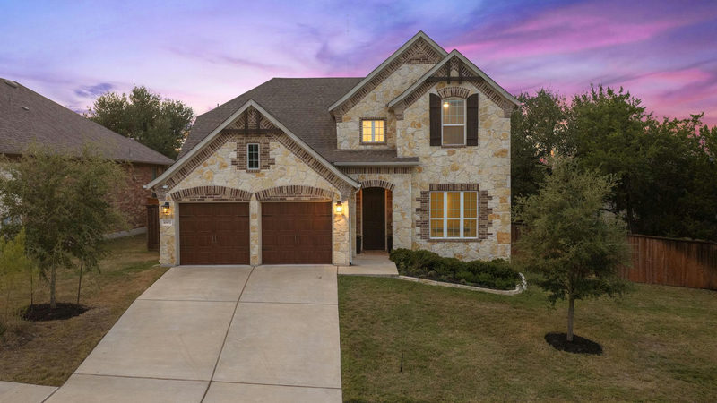 8905 Moccasin Path — exterior