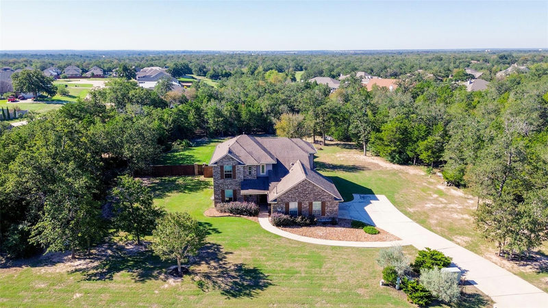 245 Chisholm Trl — exterior