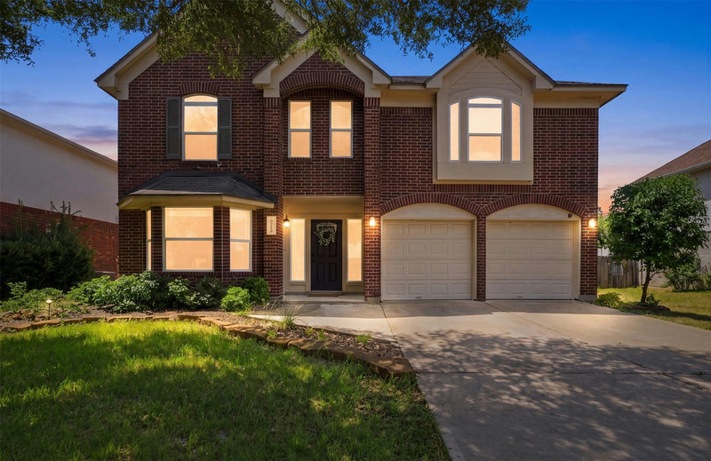 2605 Oakwood Glen Dr — exterior