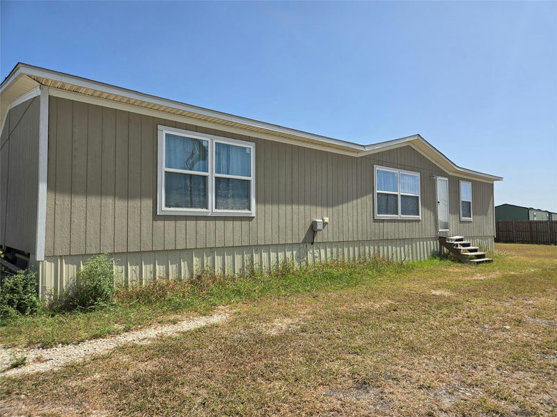166 Brown Pelican Dr — exterior