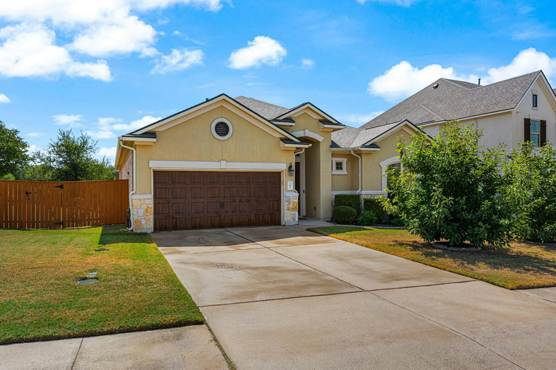 101 Fort Richardson Dr — exterior