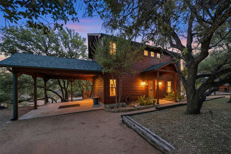 601 Echo Dr — exterior