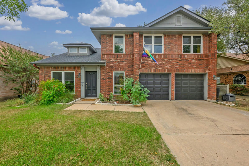 11112 Whiskey River Dr — exterior