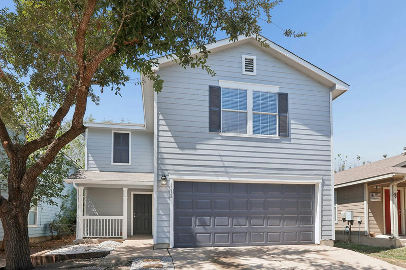 3512 Sand Dunes Ave — exterior