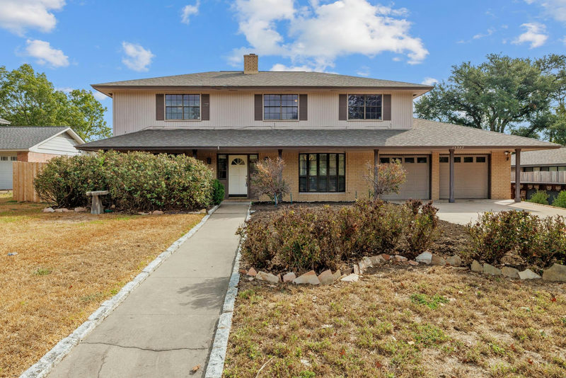 13307 Broadmeade Ave — exterior