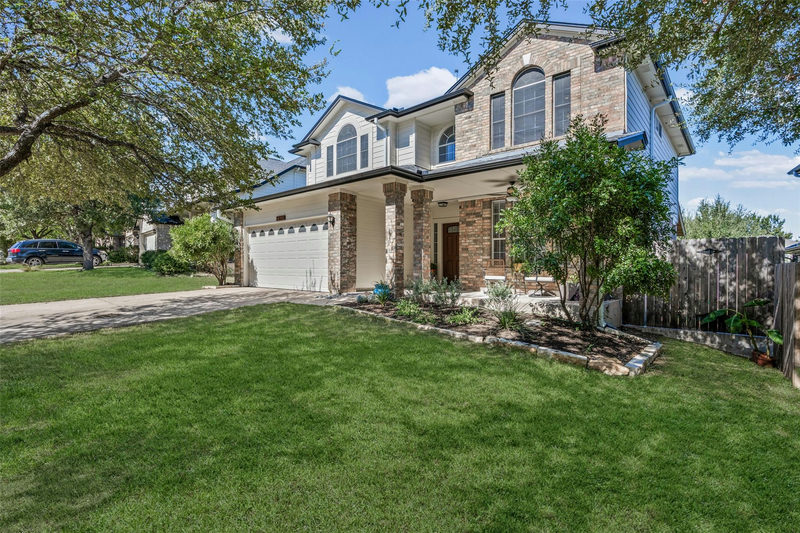 2920 Lynnbrook Dr — exterior