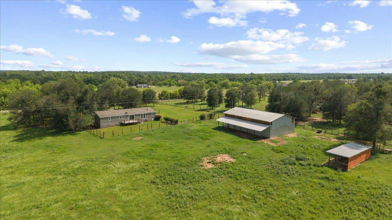 3063 County Road 484 — exterior