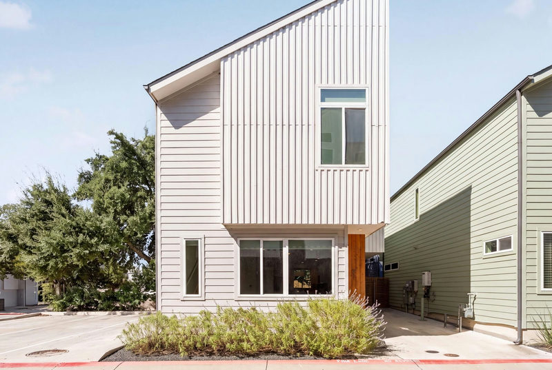 814 N Bluff Dr #82 — exterior