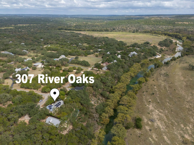307 River Oaks Dr — exterior